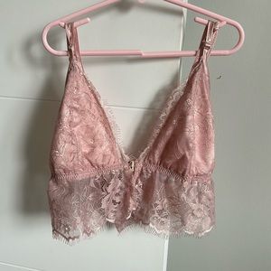 Brand: Verdusa. Size- one size fits most